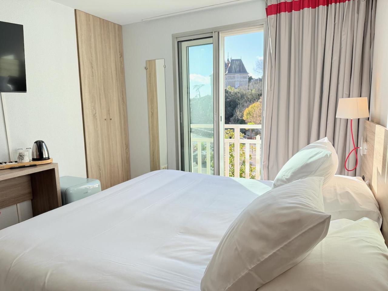פורניק Hotel Beau Soleil מראה חיצוני תמונה