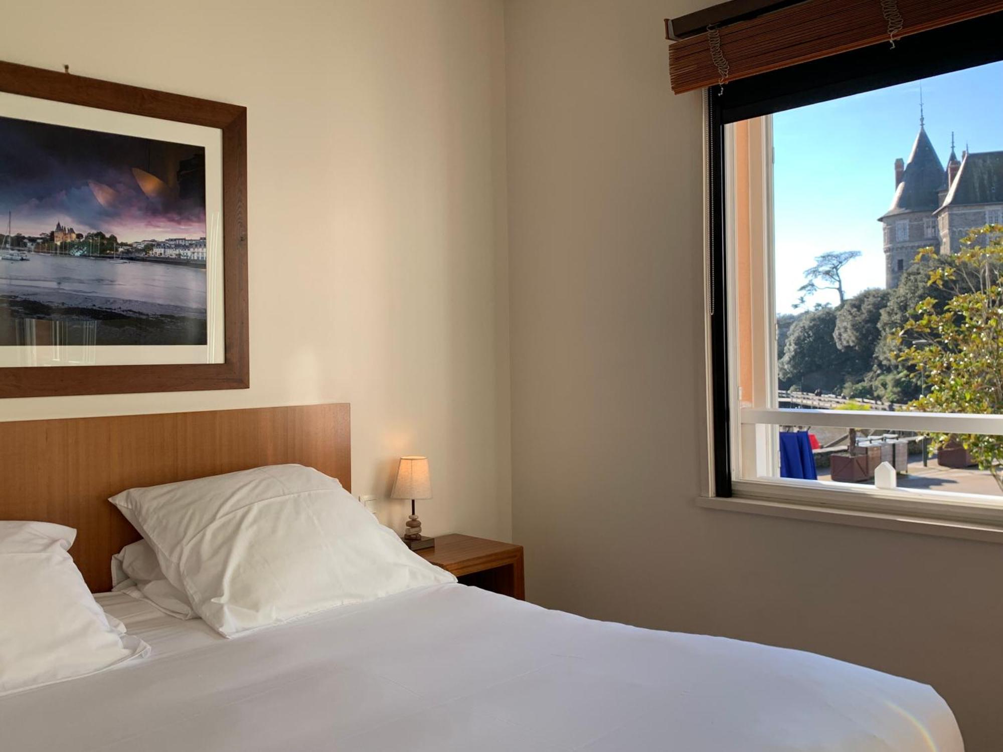 פורניק Hotel Beau Soleil מראה חיצוני תמונה